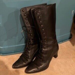 Ralph Lauren Size 6.5 Lace Up Boots